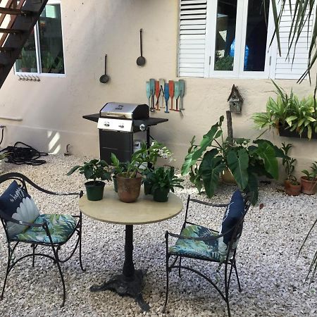 One Bedroom Apt 30 Steps From Prime Beach Generator Parking Included San Juan Esterno foto